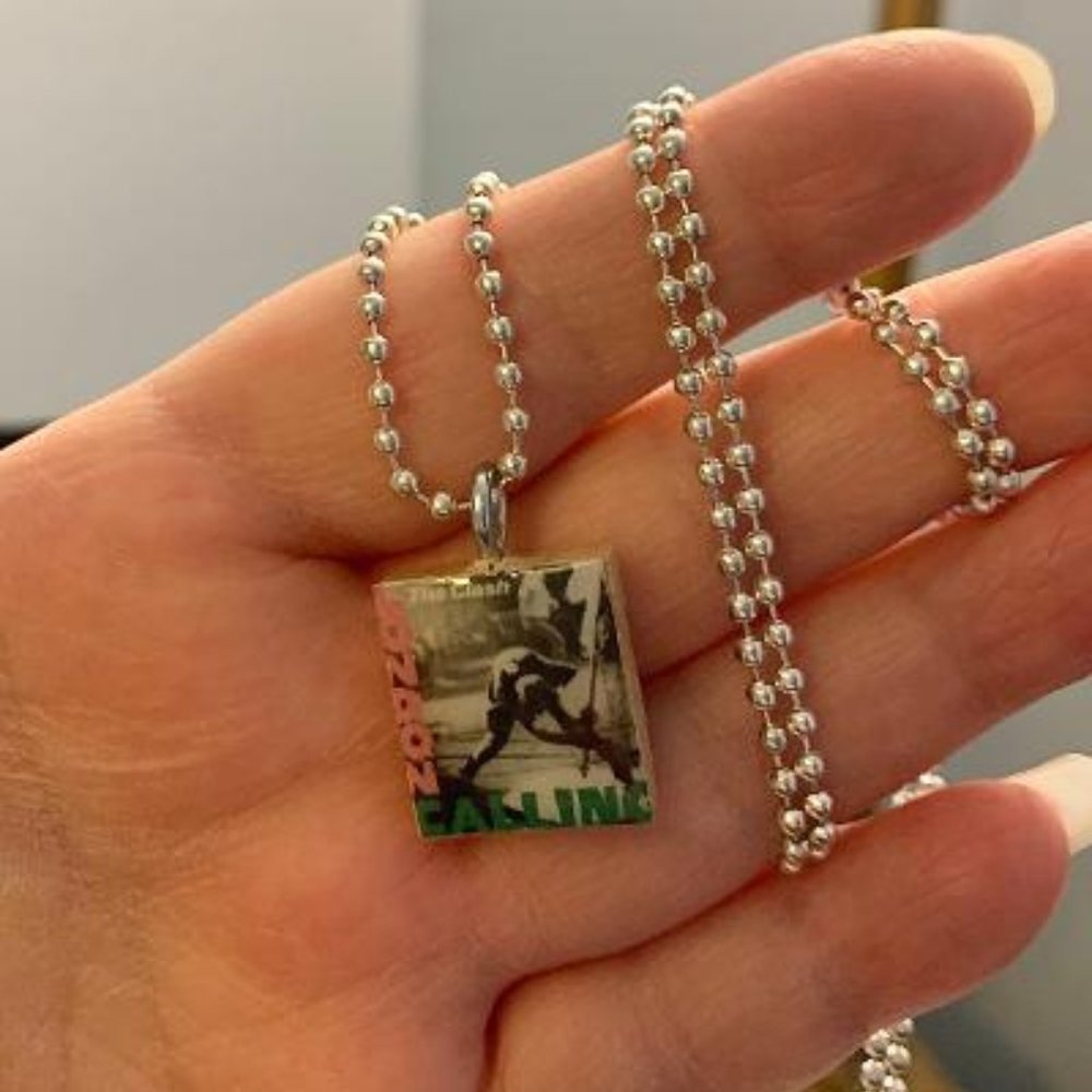 (2/$12,4/$20)The Clash London Calling Necklace